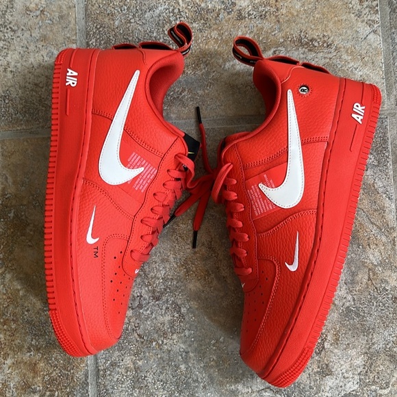 Nike Air Force Ones Low Utility Team Orange Size 11 NEW - Picture 6 of 16